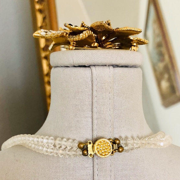 Vintage Deco Clear Crystal Necklace & Rhinestone Flower Brooch - Picture 7 of 10